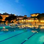 호텔 La Costa Golf & 4*