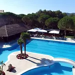 La Costa Golf & 호텔 4*