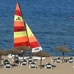 호텔 La Costa Golf & 4*