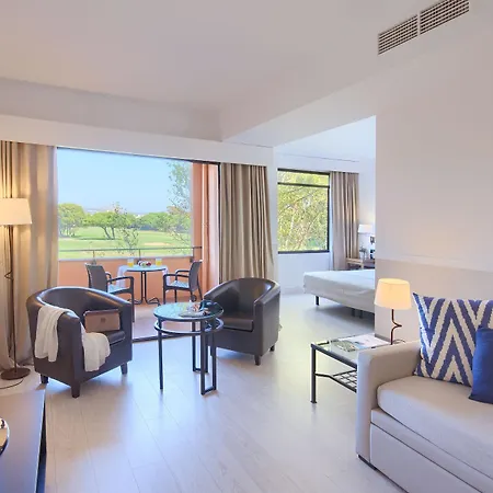 La Costa Golf & Hotel 4*