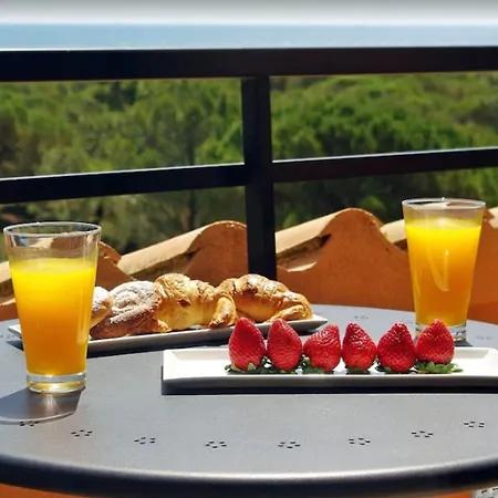 Hotel La Costa Golf &