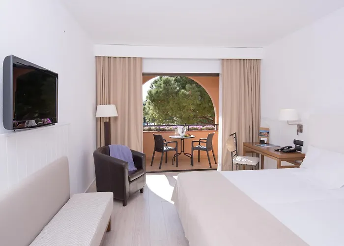 La Costa Golf & 4*